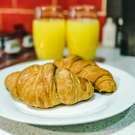 Urban Escape Bright & Spacious 3br Λιντς