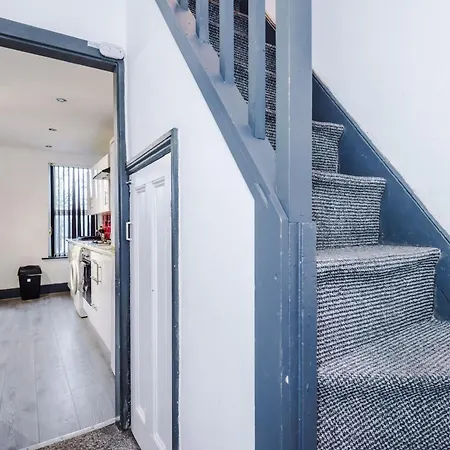 Urban Escape Bright & Spacious 3br Leeds (West Yorkshire)