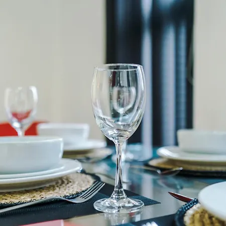 Urban Escape Bright & Spacious 3br * Лідс