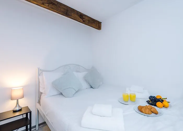 Urban Escape Bright & Spacious 3br * Лідс