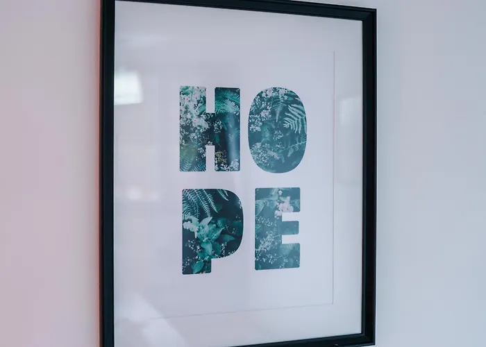 Urban Escape Bright & Spacious 3br *