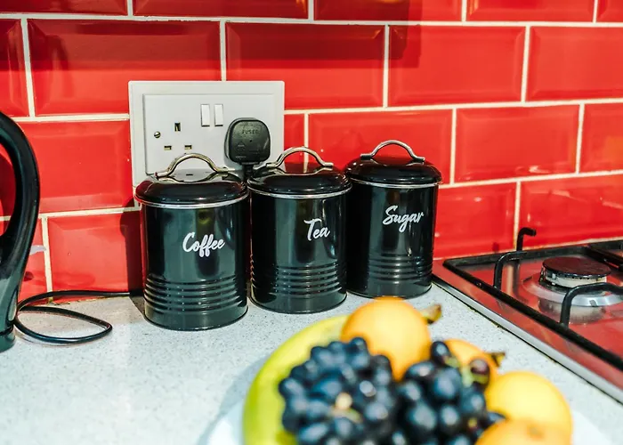 Urban Escape Bright & Spacious 3br *